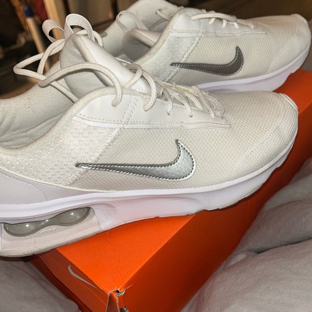 nike shoes
